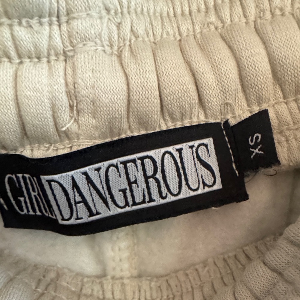 Cream Hoodie and Sweatpants Set Cactus Equestrian Rose Heart size XS NWOT - Picture 12 of 13